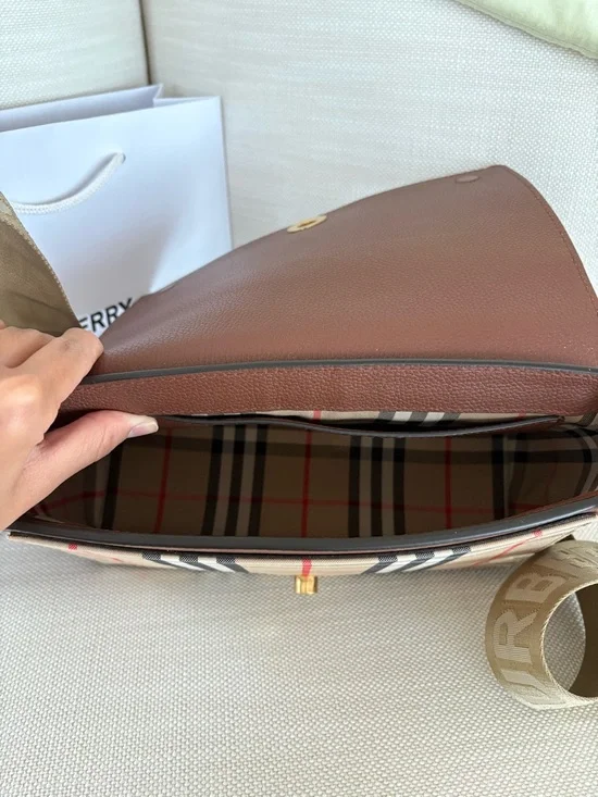 Burberry Brown / Vintage Check Note Bag in excellent condition 🤎 - Picture 4 of 6